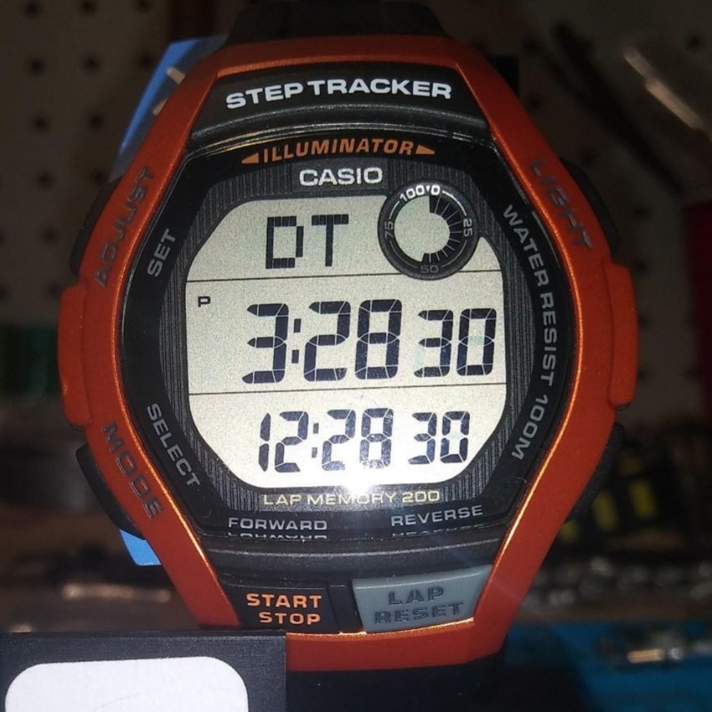 Casio WS2000H-4AV, Step Tracker, 100 Meter WR, 200